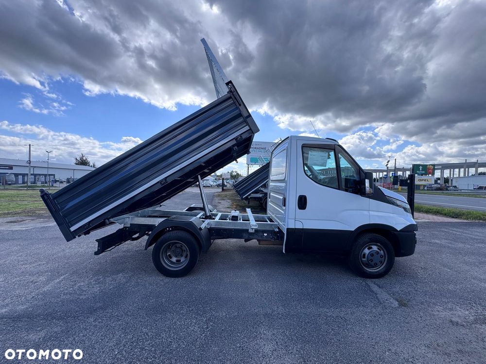 Iveco Daily 35C13 / Wywrotka 3-stronna / Krótka do miasta (654) - 12