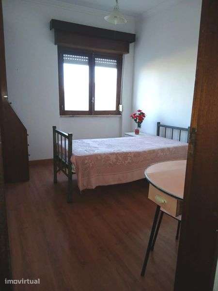 Apartamento T2 no centro de Alverca - Grande imagem: 4/12