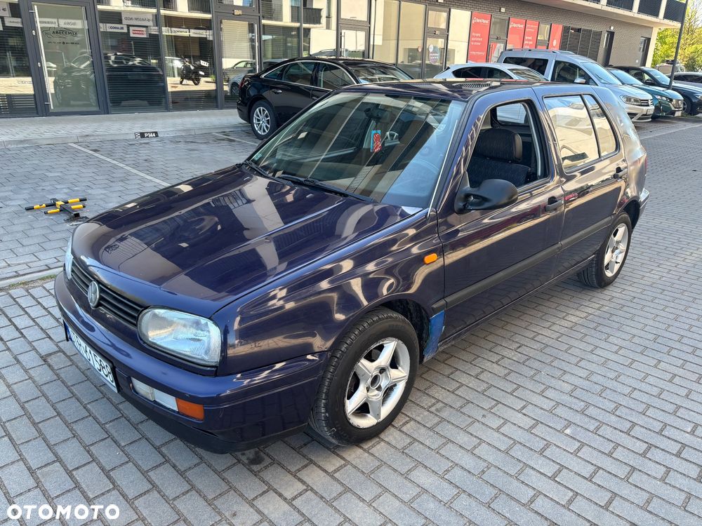 Volkswagen Golf 1.6 - 2