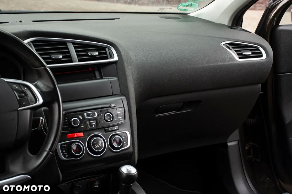 Citroën C4 VTi 120 Attraction - 30