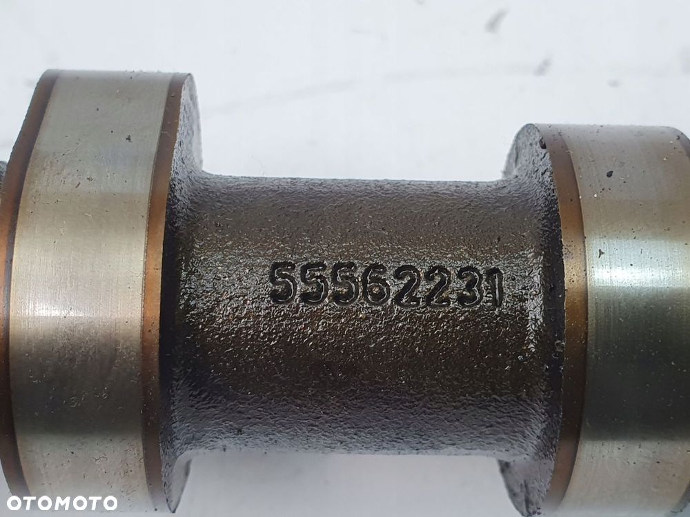 WAŁEK ROZRZĄDU ssący Opel Astra J 1.4 T A14NET 55562231 - 2