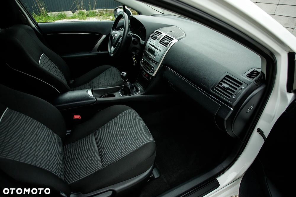 Toyota Avensis 1.8 Life - 33