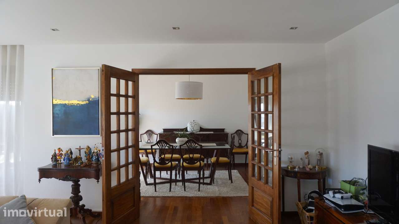 Apartamento T4 em Celas: Elegância e Centralidade - Grande imagem: 4/18
