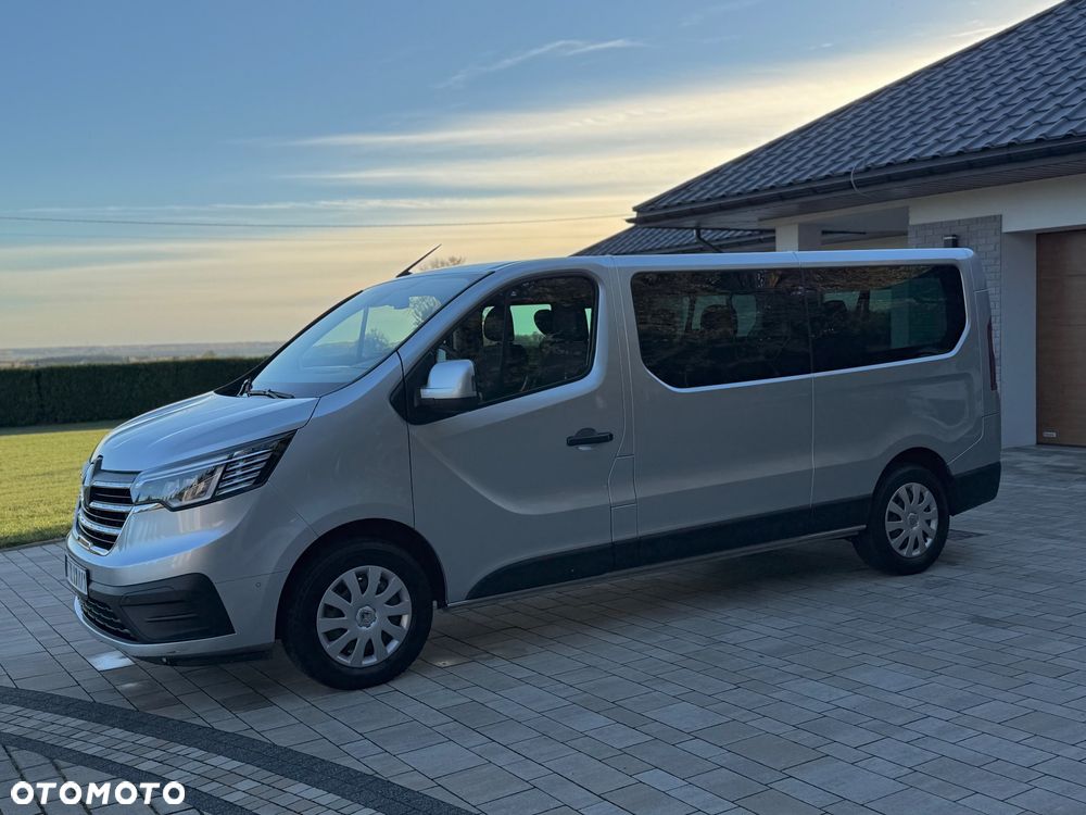 Renault Trafic 2023 photo 5