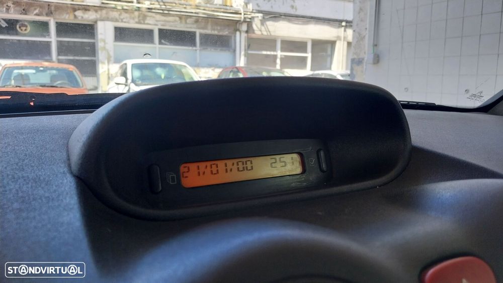 Citroën C2 1.4 HDi VTR - 8