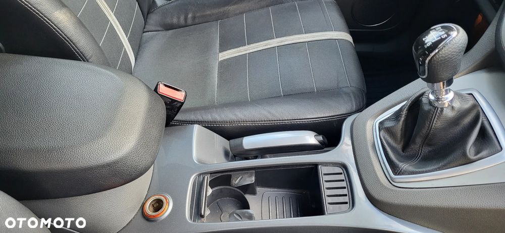 Ford Kuga 2.0 TDCi Titanium FWD - 9