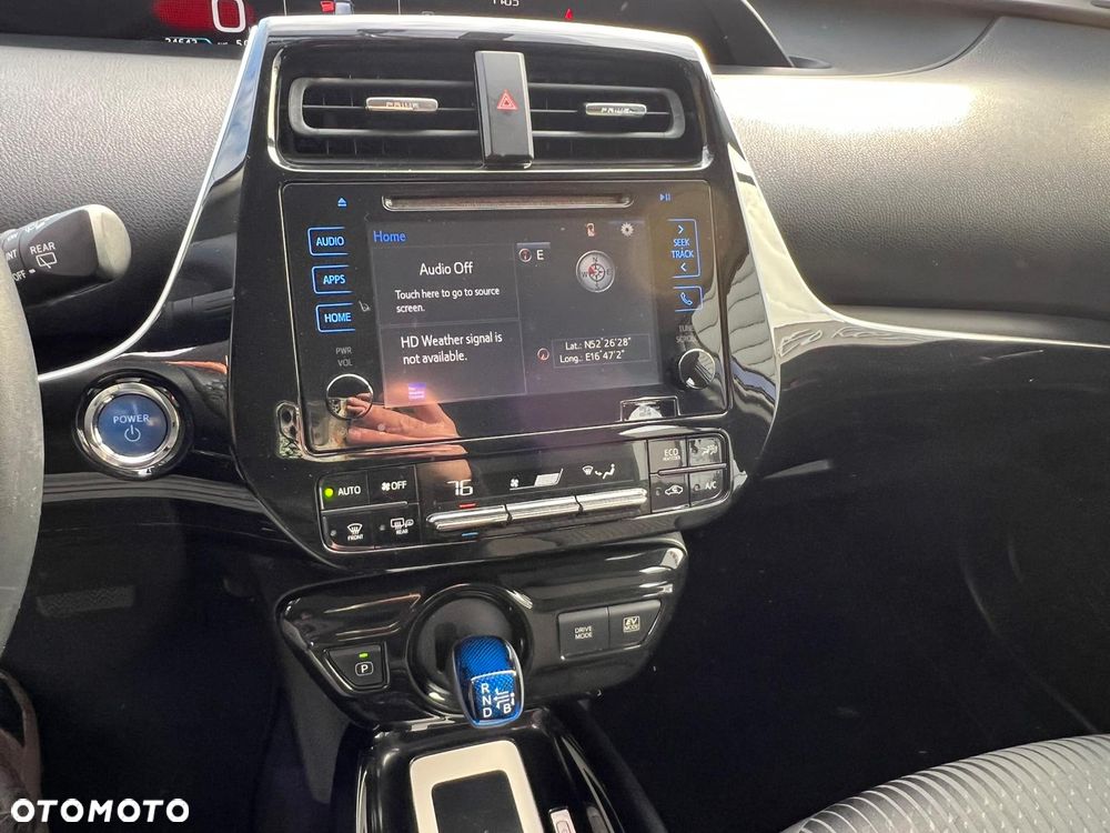 Toyota Prius Hybrid - 11