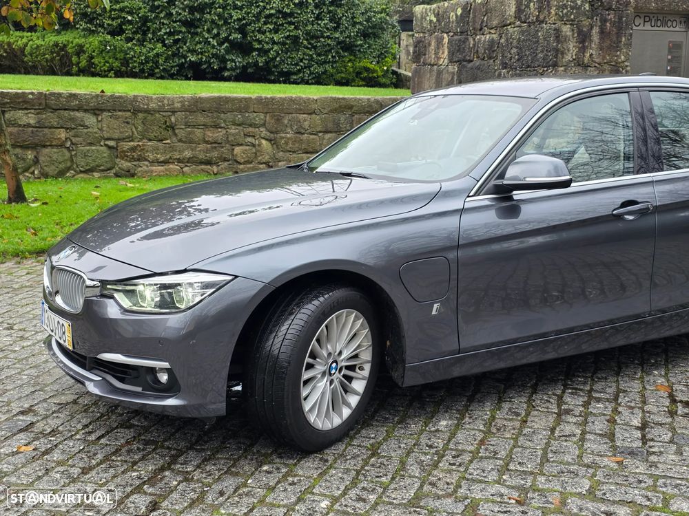 BMW 330 e iPerformance Line Luxury - 2