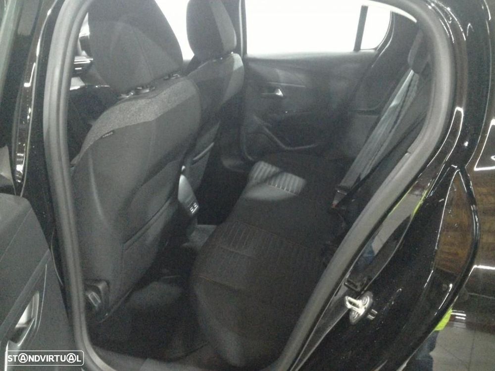 Peugeot e-208 50 kWh Active Pack - 3