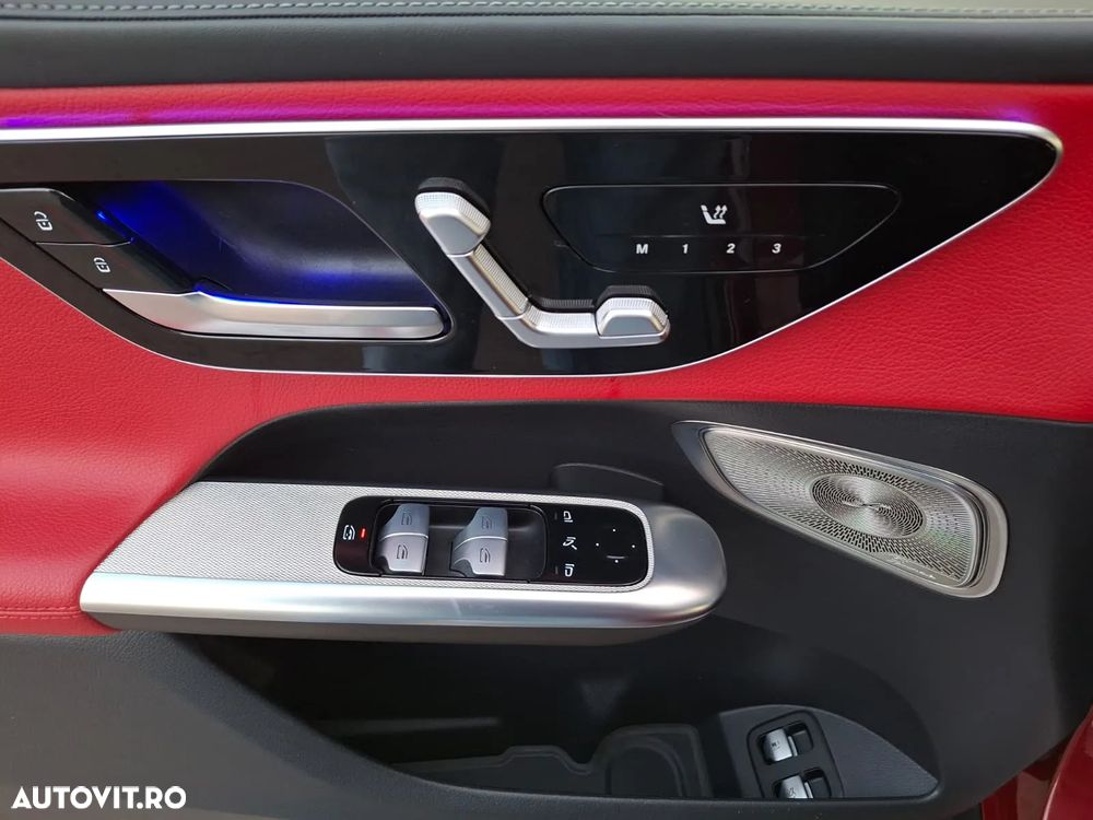 Mercedes-Benz GLC 300 e 4MATIC - 33