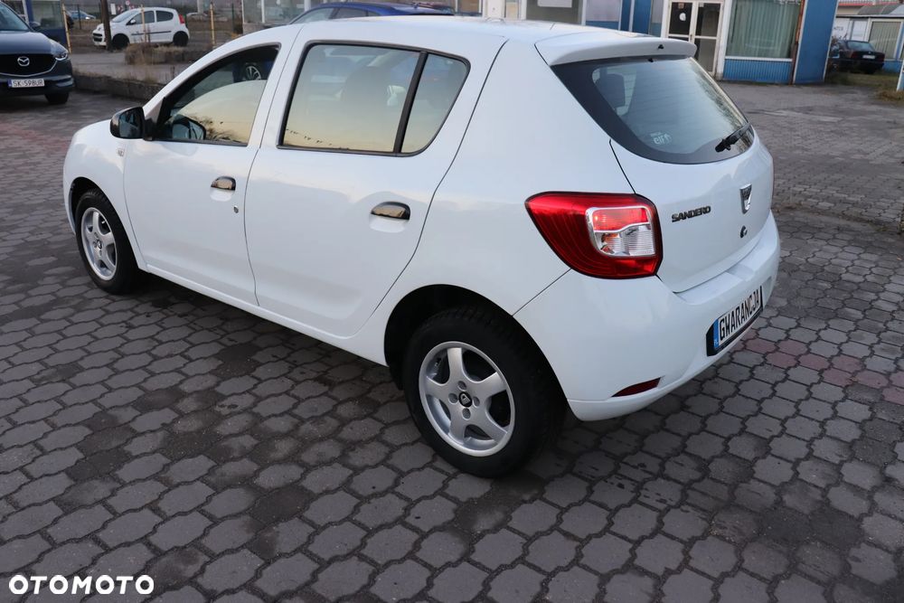 Dacia Sandero dCi 90 Laureate - 11