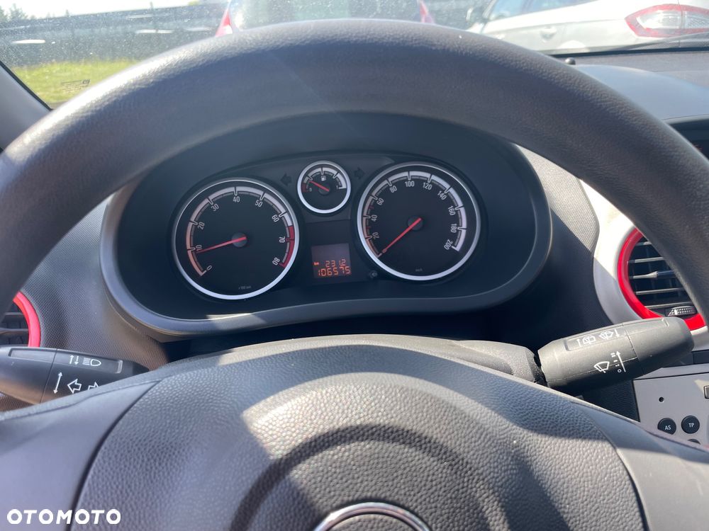 Opel Corsa 1.4 16V Color Race - 6