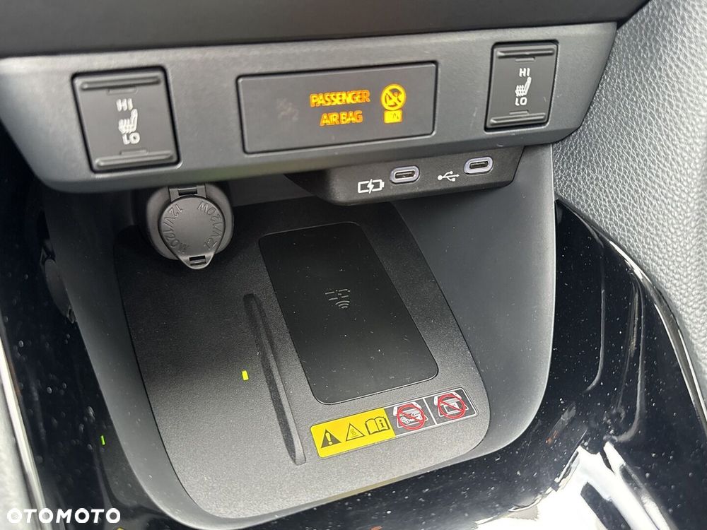 Toyota Yaris Hybrid 1.5 Style - 28