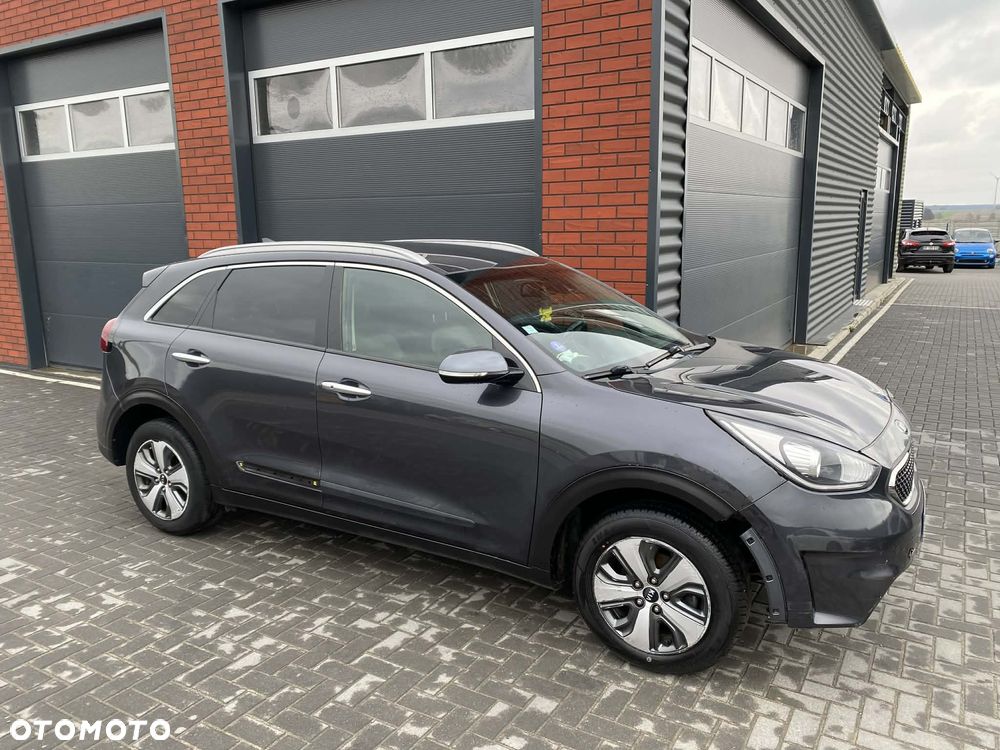 Kia Niro 1.6 GDI Hybrid L - 2