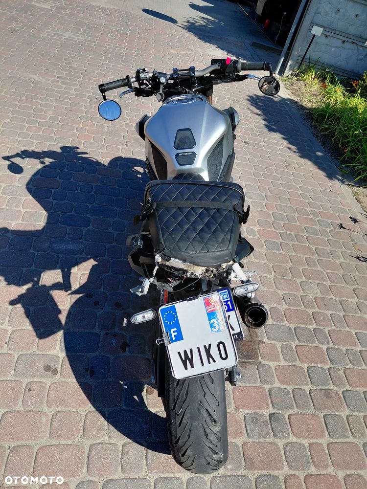 Honda CB - 4