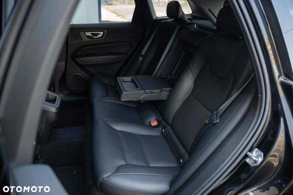 Volvo XC 60 B4 D Geartronic Inscription - 35