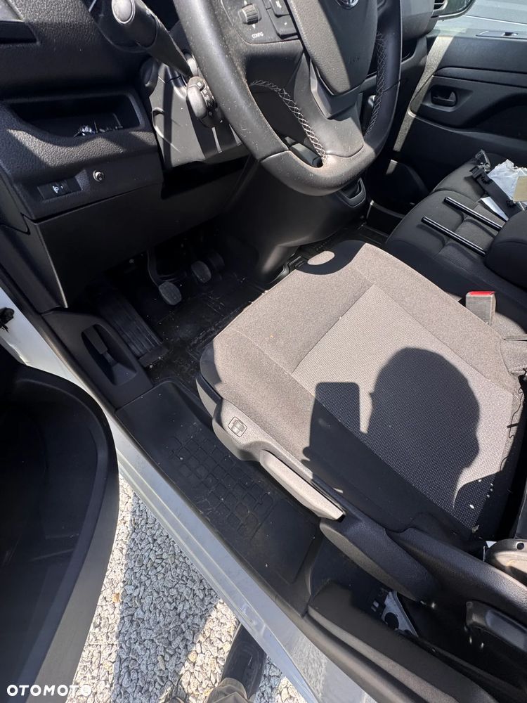 Toyota proace - 8