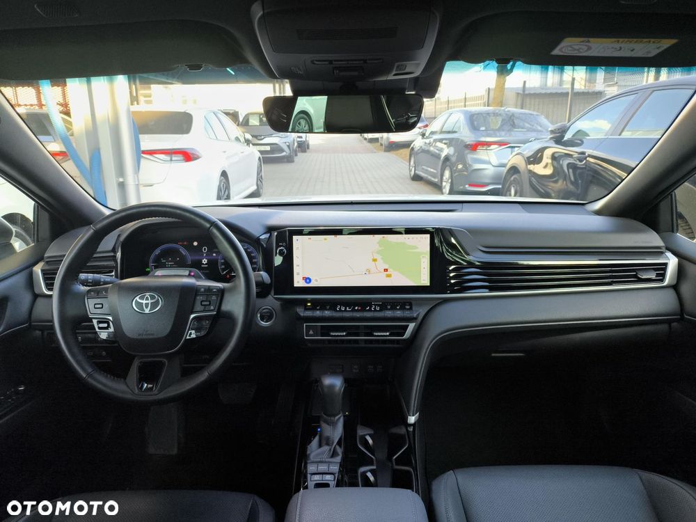 Toyota Camry - 11