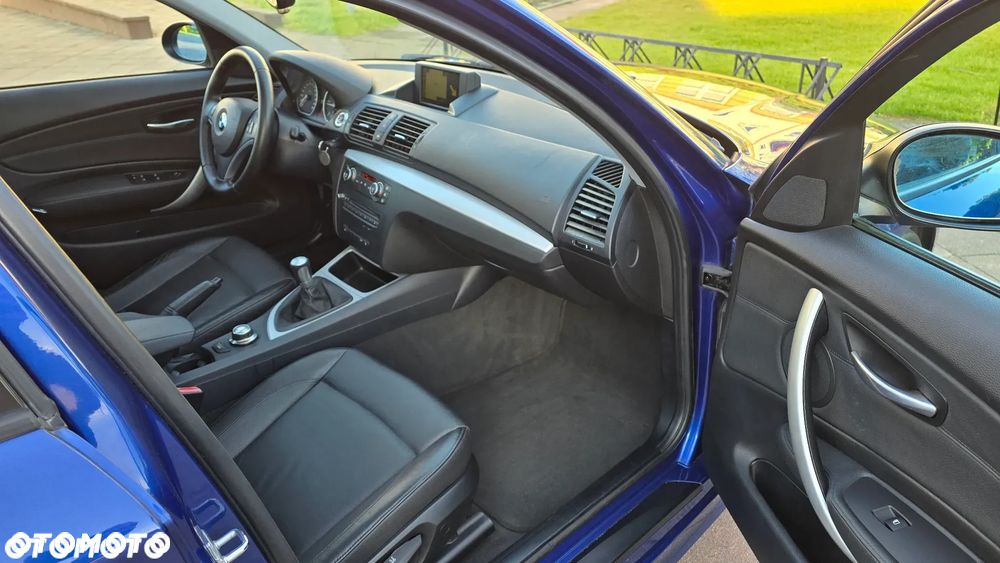 BMW Seria 1 120d DPF Edition Sport - 11