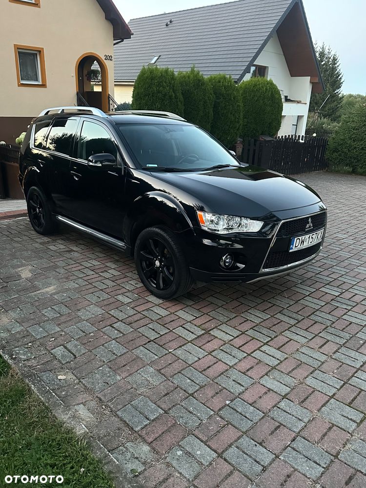 Mitsubishi Outlander 2.0 DID Intense + - 13