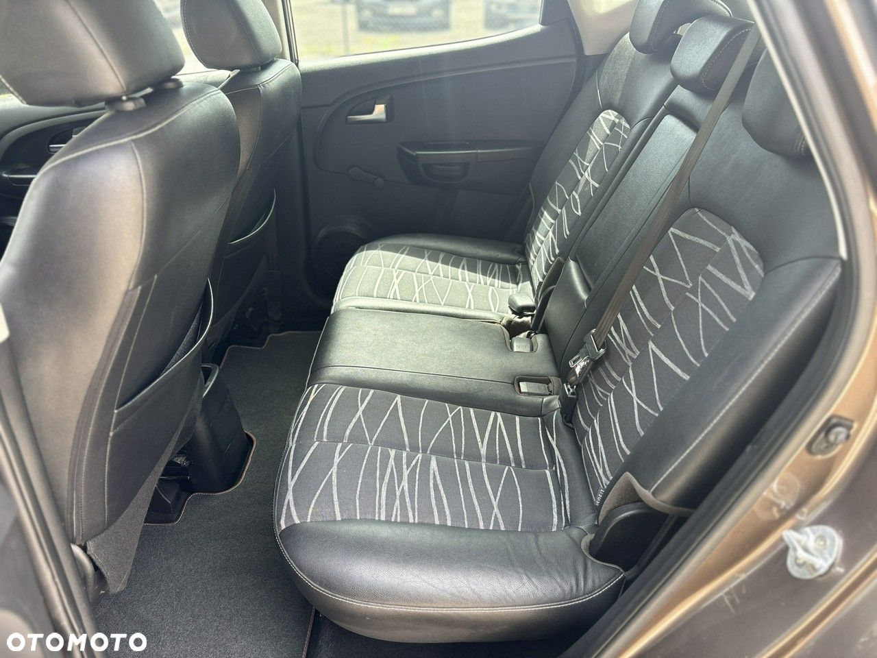 Kia Venga - 22