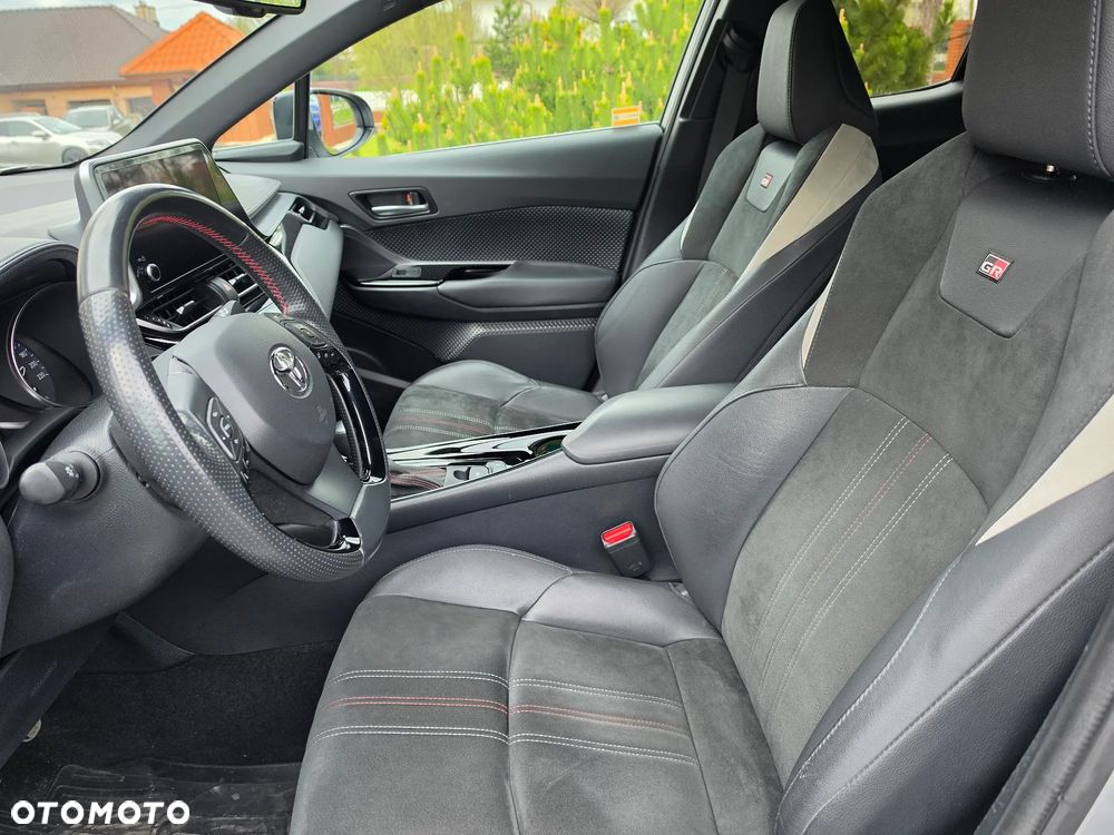 Toyota C-HR - 16