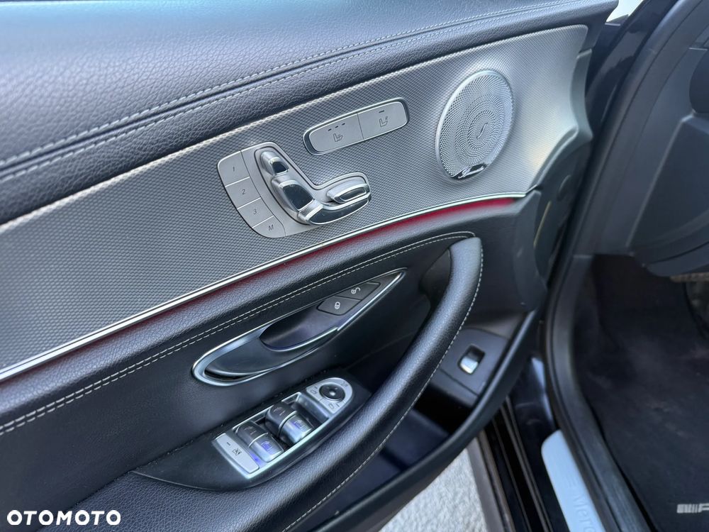 Mercedes-Benz Klasa E 220 d 4-Matic 9G-TRONIC - 14