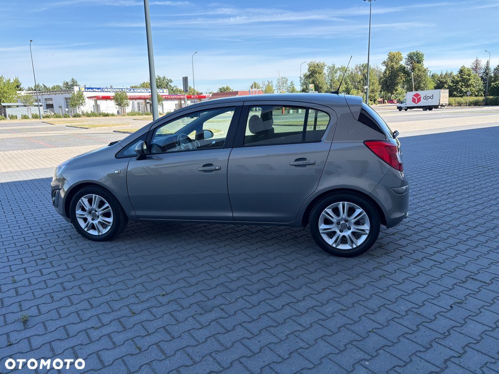 Opel Corsa 1.4 T Cosmo S&S - 8