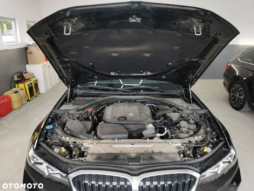 BMW Seria 3 - 16