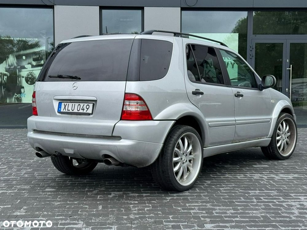 Mercedes-Benz ML - 9