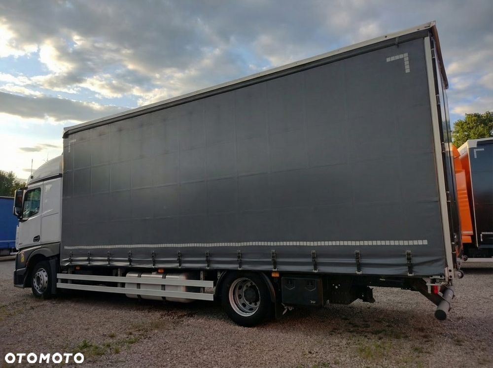 Mercedes-Benz ACTROS F 1833 Firana 19 Palet Suwany Dach Szeroka Kabina - 9