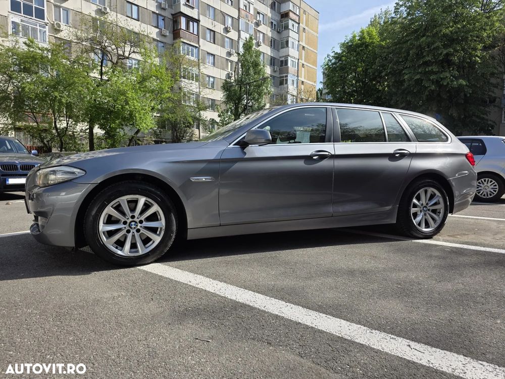 BMW Seria 5 520d Aut. Modern Line - 1