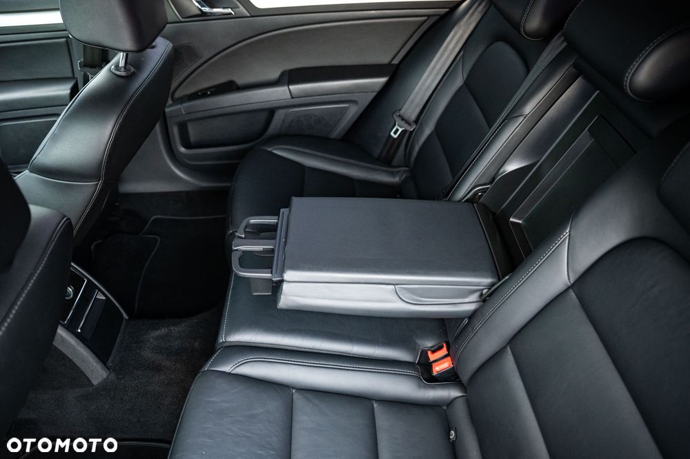 Skoda Superb 2.0 TDI L&K DSG - 24