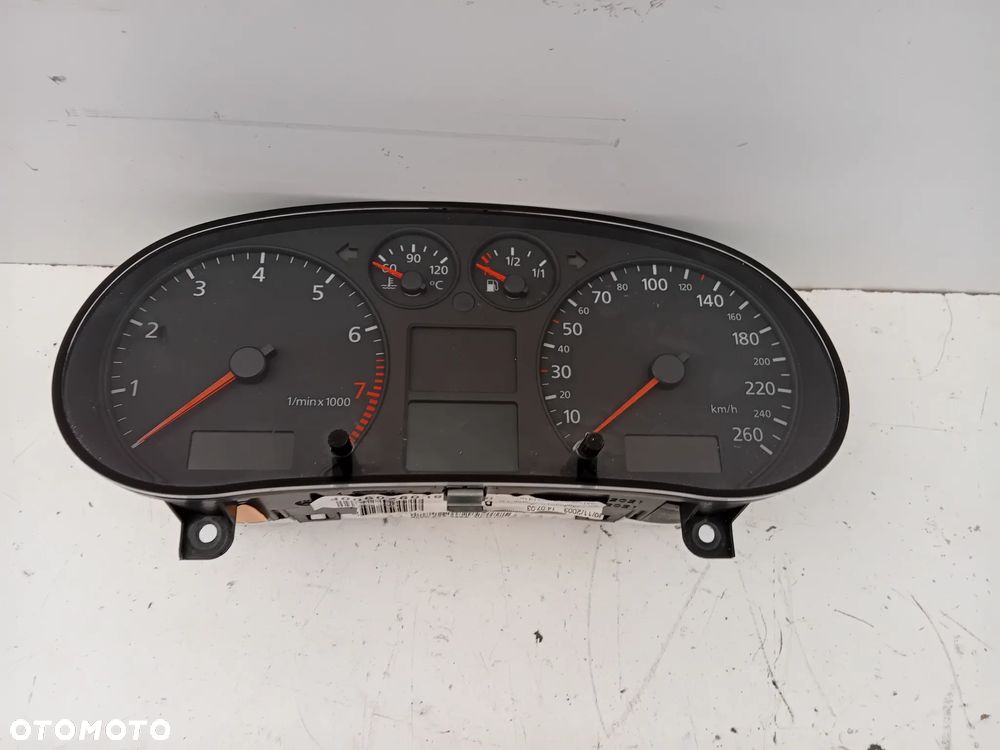 Licznik JAEGER Audi A3 8L benzyna 8L0920900F - 1