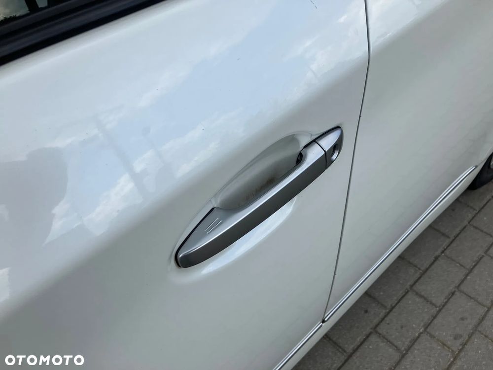 Toyota Prius (Hybrid) TEC-Edition - 12