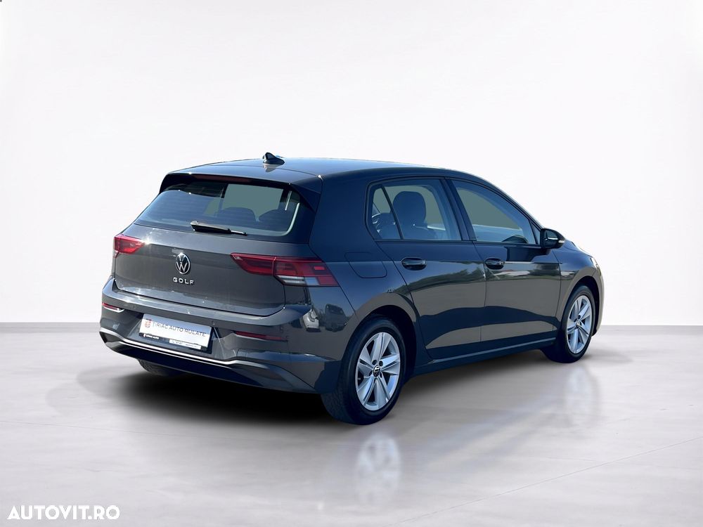 Volkswagen Golf - 6