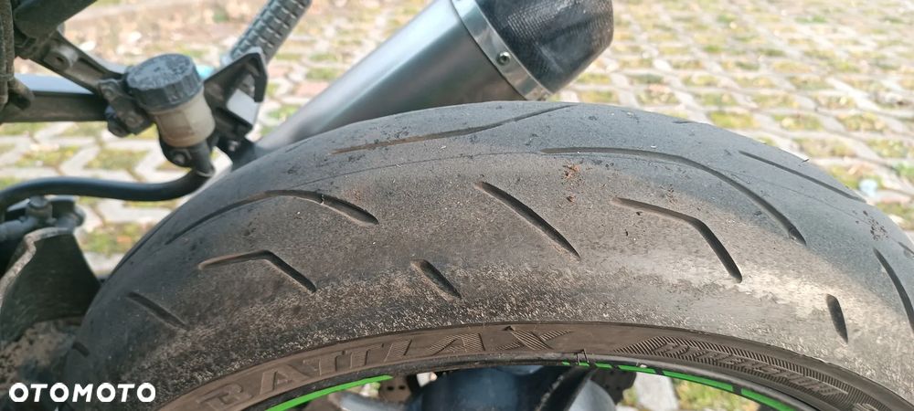 Kawasaki Ninja 300 ABS - 12