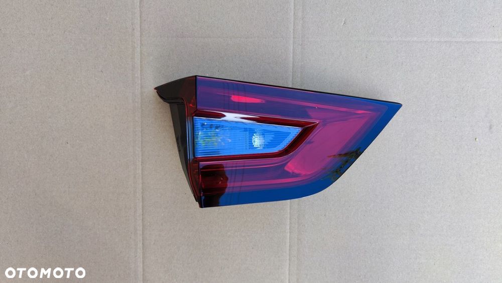 Nissan Juke II F16 19- Lampa Tylna Lewa w Klapę - 1