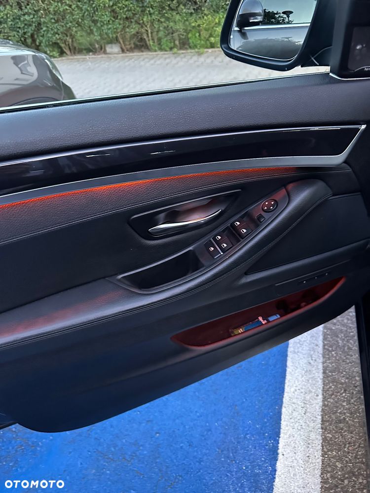 BMW Seria 5 520d - 15