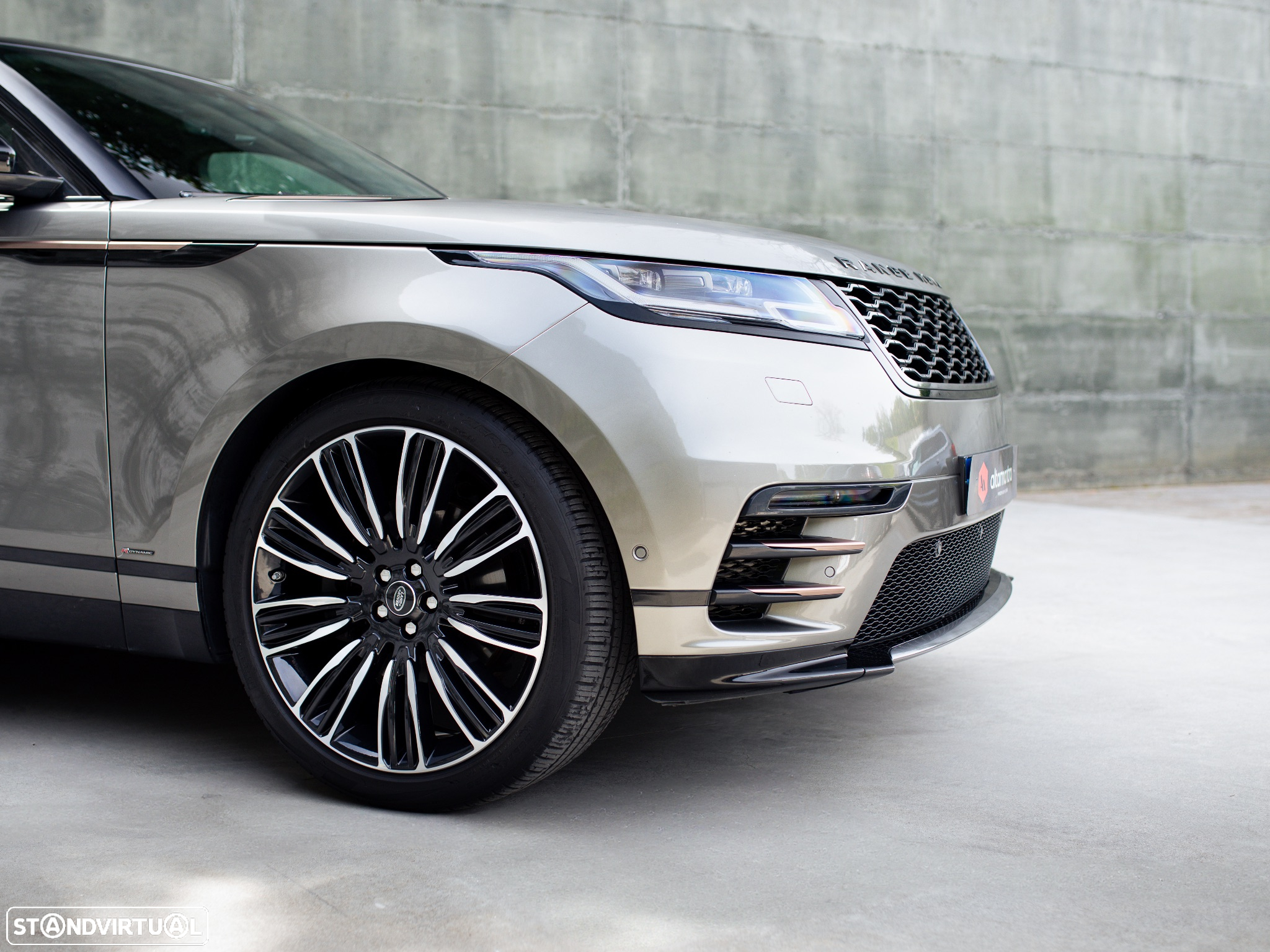 Land Rover Range Rover Velar D300 Dynamic HSE - 11