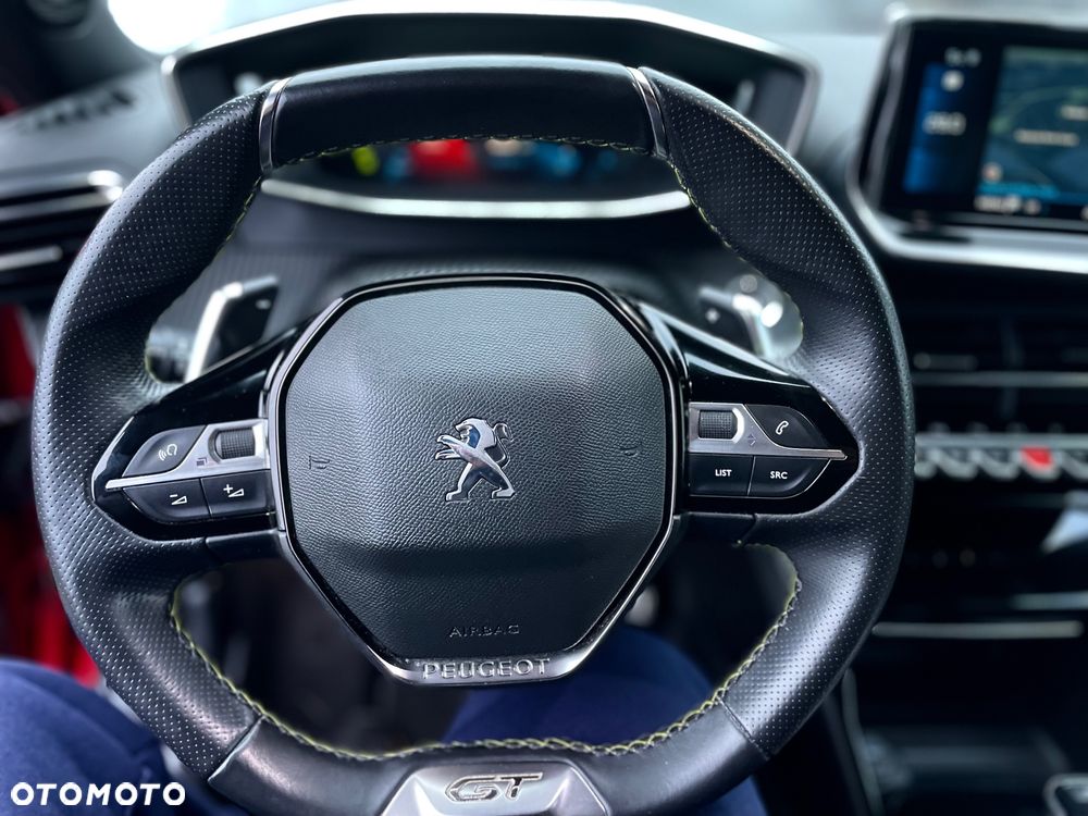 Peugeot 2008 1.5 BlueHDi GT Pack S&S EAT8 - 28