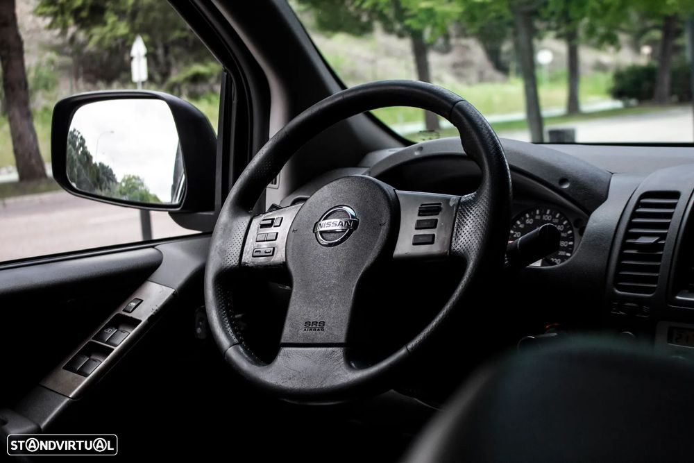 Nissan Navara 2.5 dCi CD SE AT 4WD - 26