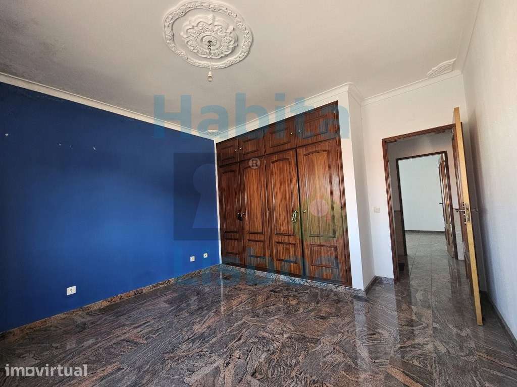 T4 Espaçoso com Terraço e Varandas no Gaio Rosário - Grande imagem: 5/26