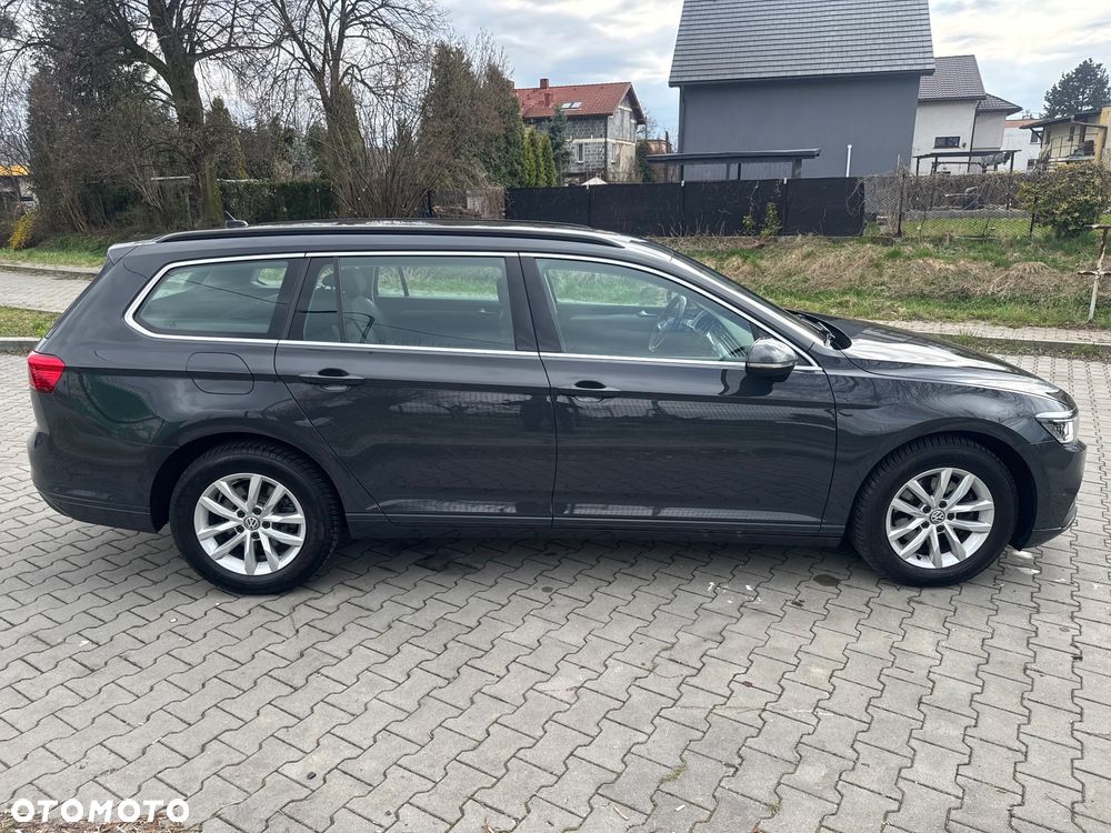 Volkswagen Passat - 2