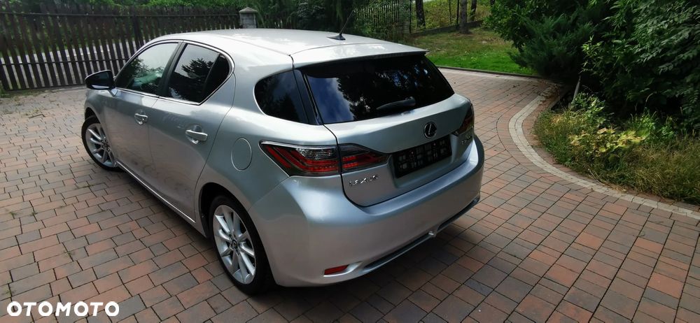 Lexus CT 200h Prestige - 9