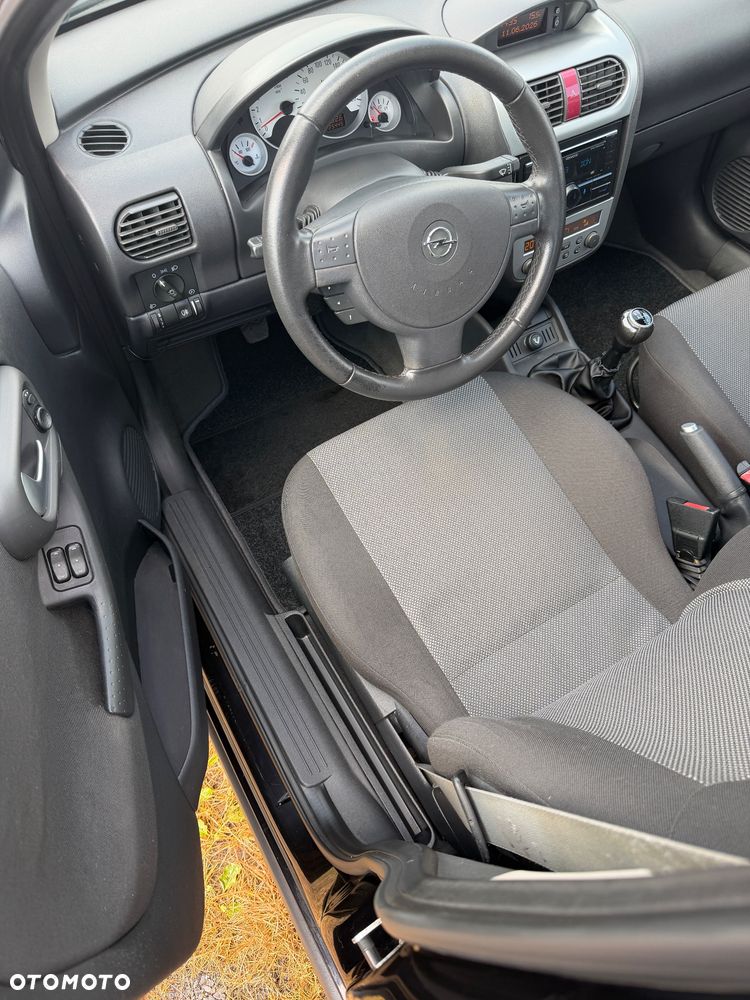 Opel Corsa 1.2 16V - 9