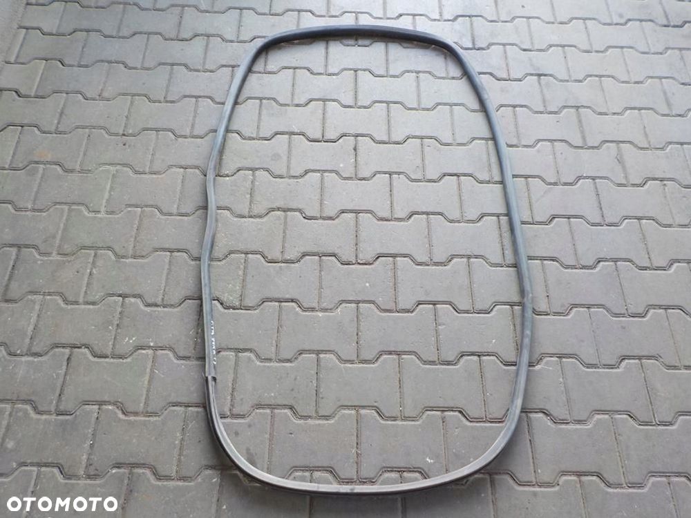 VW T5 DOKA USZCZELKA DRZWI PRAWYCH LEWYCH TYLNYCH - 1