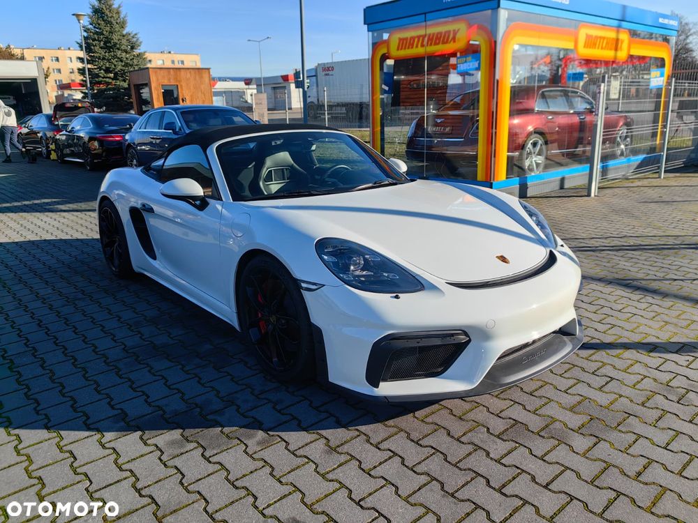 Porsche 718 Spyder - 6