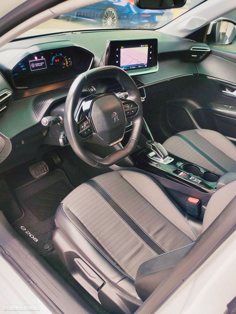 Peugeot e-208 50 kWh Allure - 7