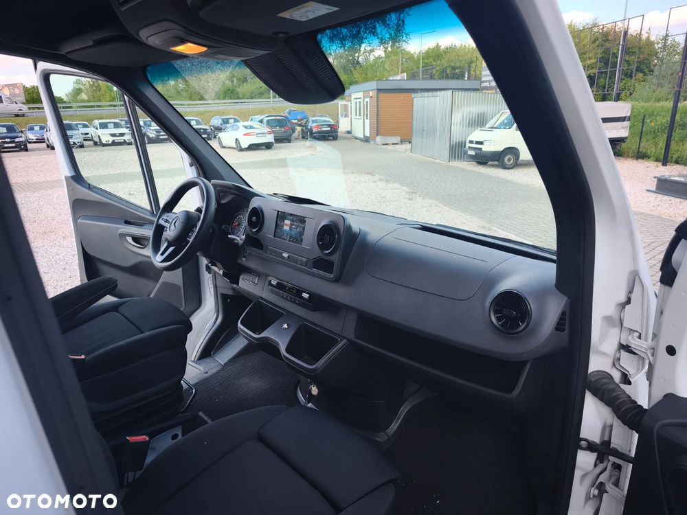 Mercedes-Benz Sprinter 514 - 21